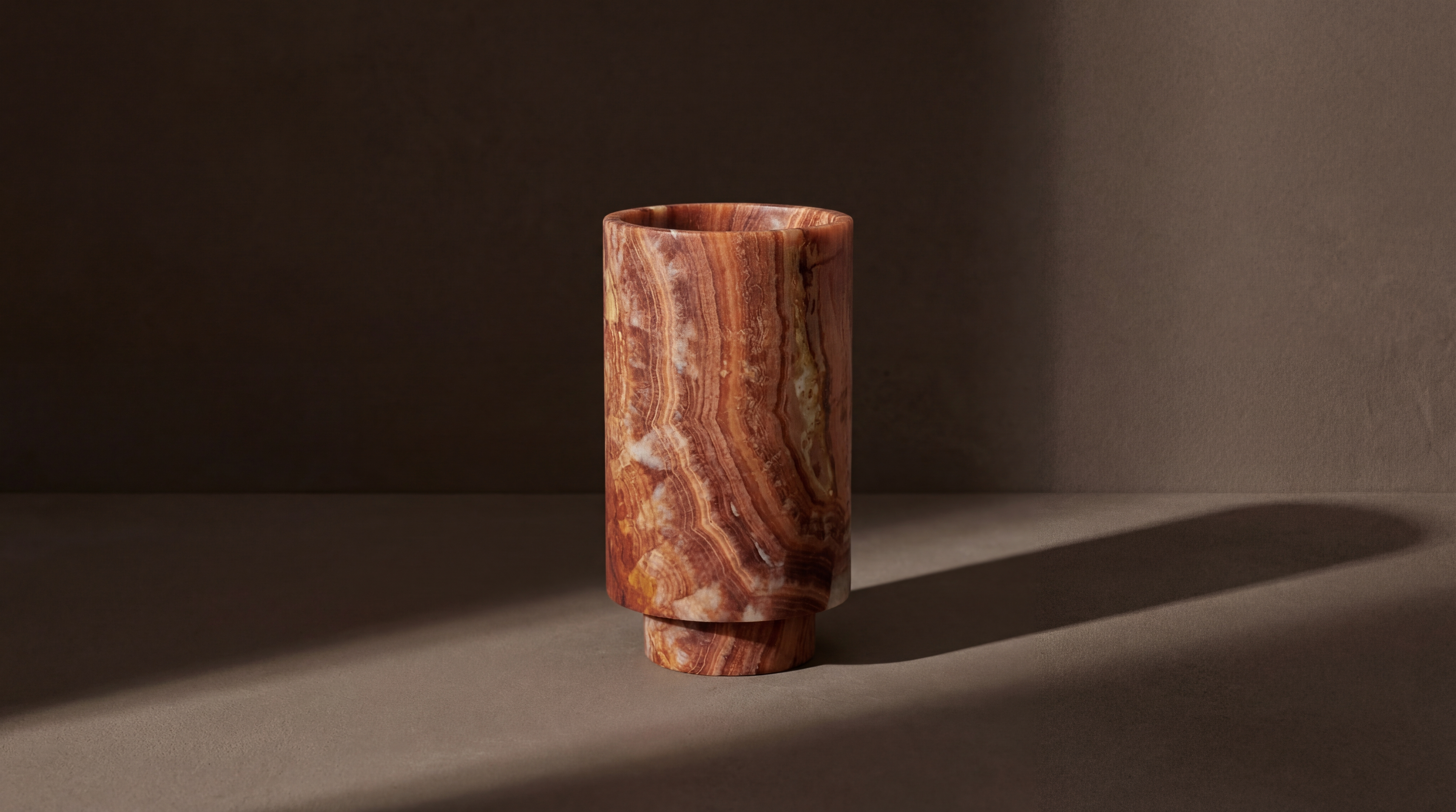 Strata Object in Onyx Rosso