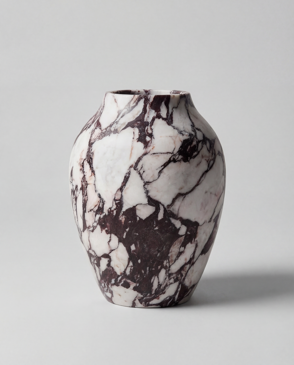 Essence Object in Calacatta Viola